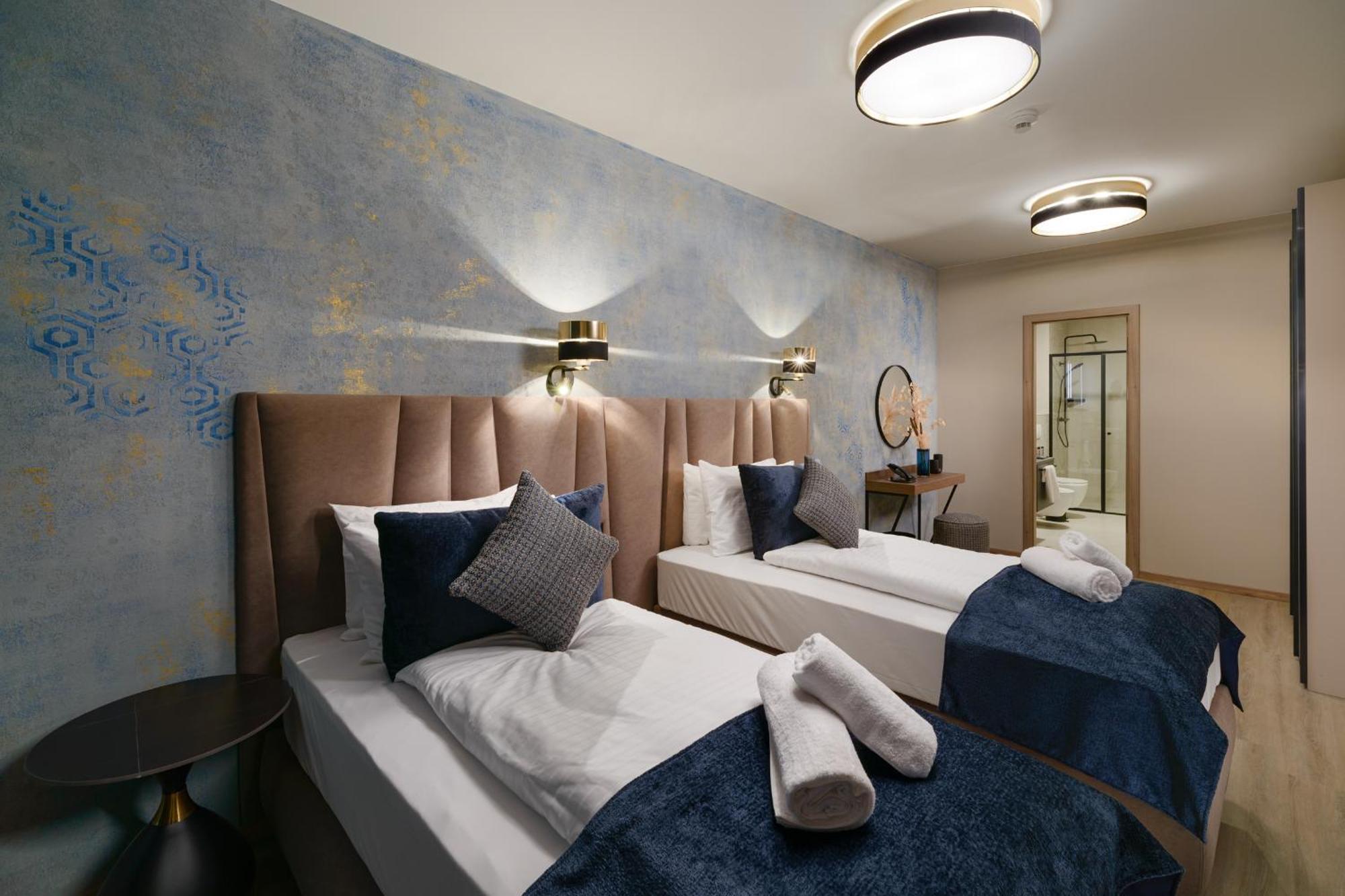 Hotel Infinity